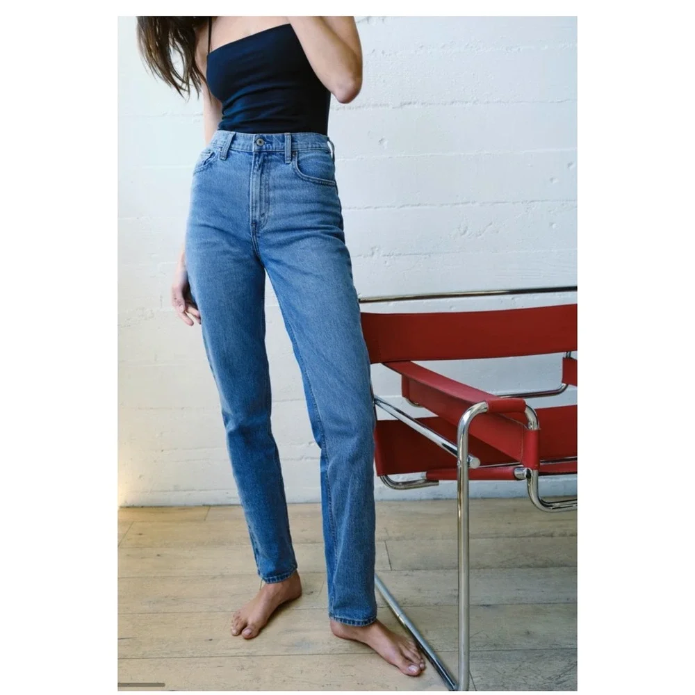 Abercrombie & Fitch The '90s Straight Ultra High Rise Curve Love Size‎ 4 27 - Picture 2 of 5